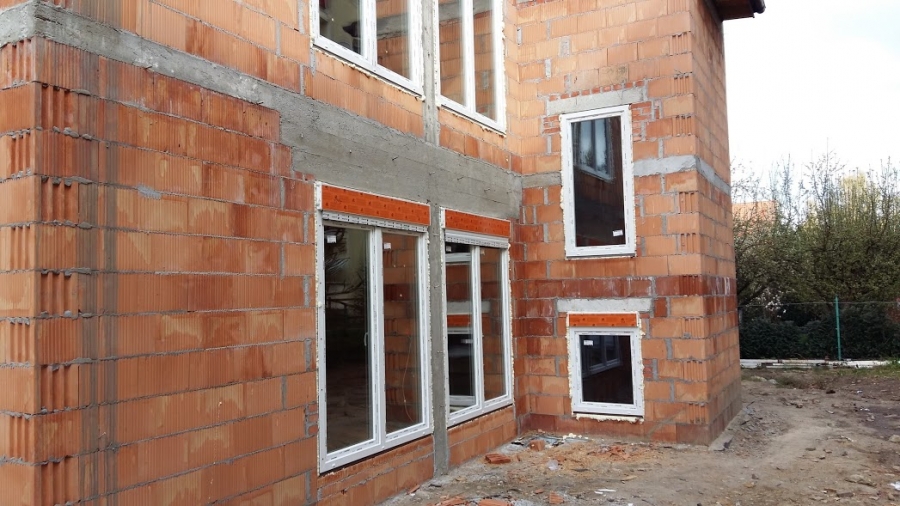 Montaż okien PVC wraz z roletami antywłamaniowymi w systemie nadstawnym - Szczecin
